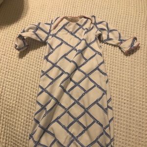 EUC Beaufort Bonnet company infant gown 0-3 month
